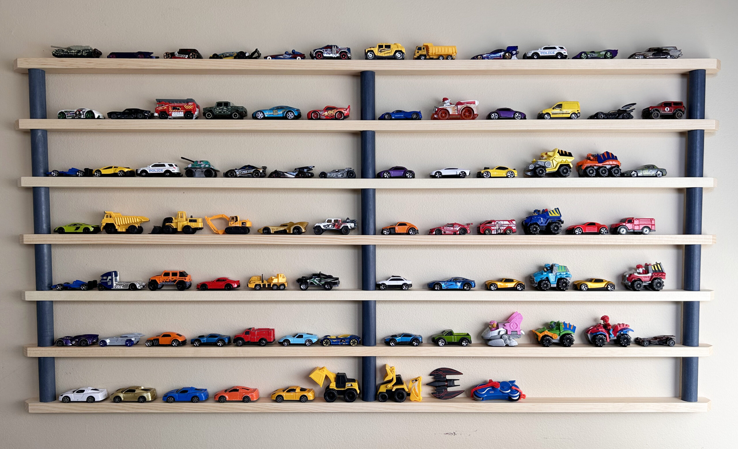 Toy cars wall rack